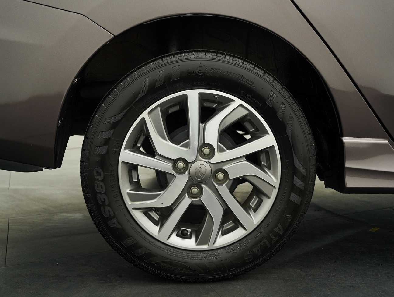 terpakai 2017 Perodua Bezza Advance 1.3