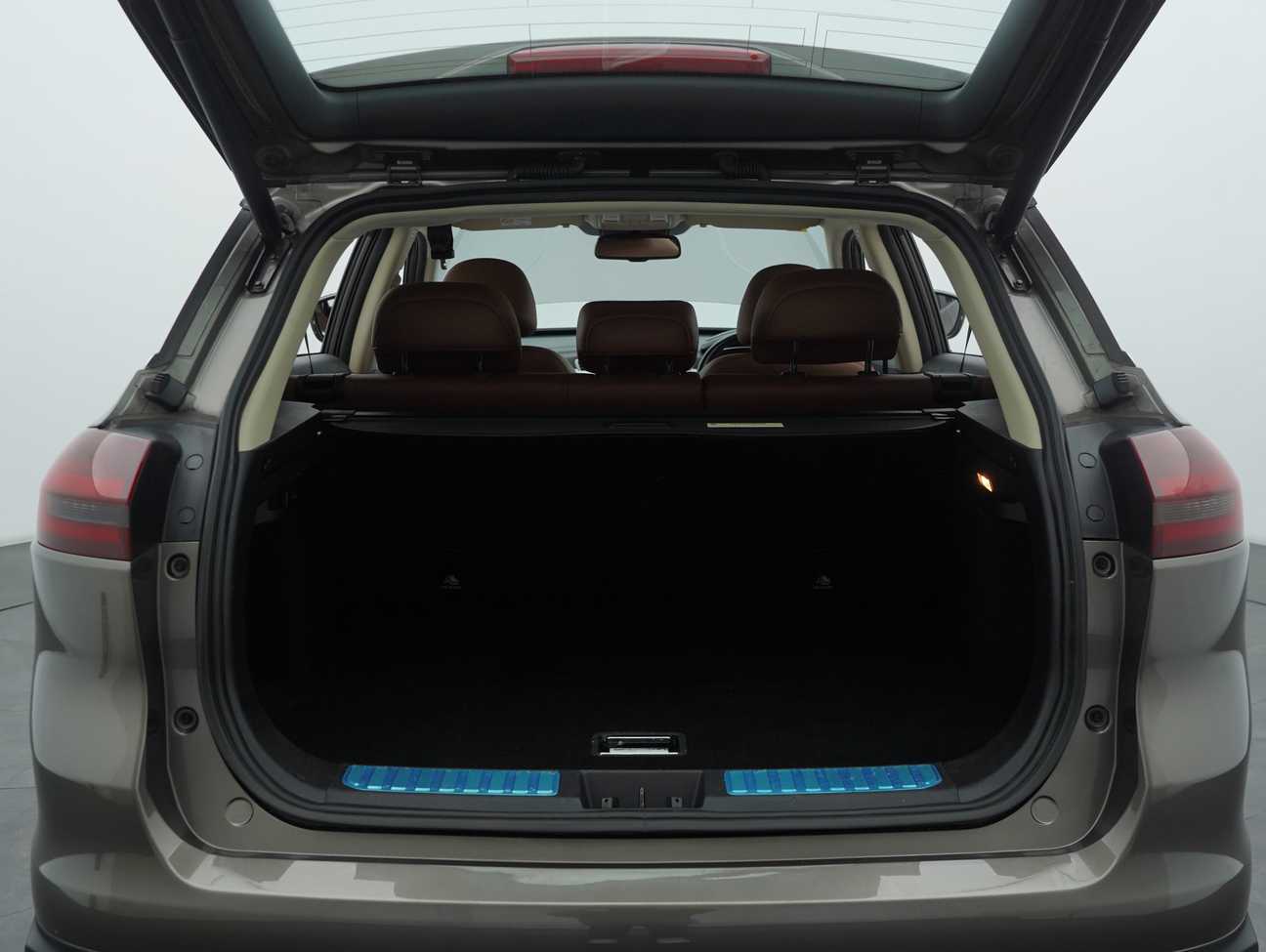 used 2020 Proton X70 Premium 1.8