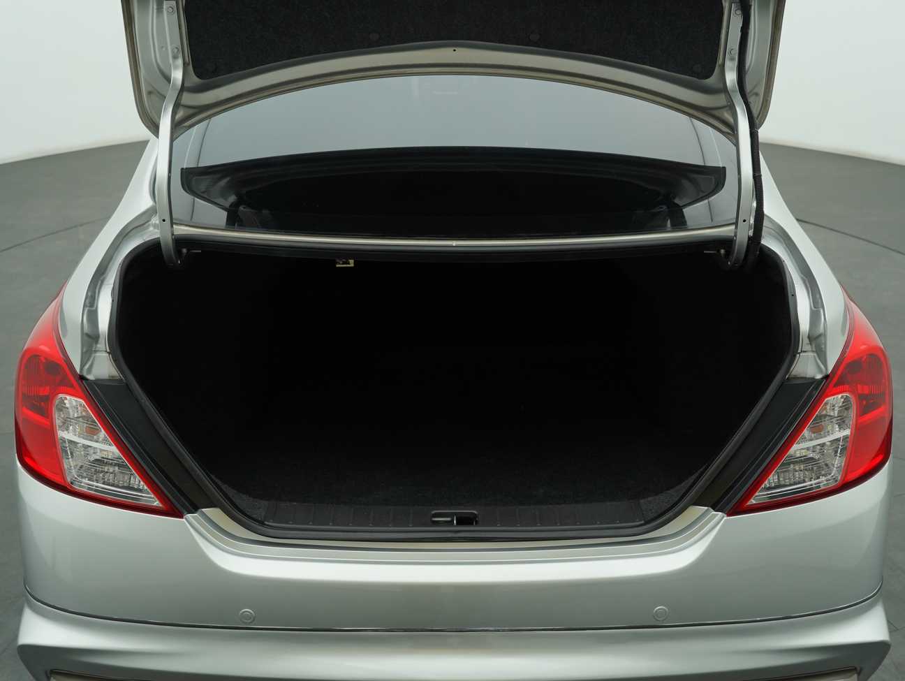 terpakai 2016 Nissan Almera E 1.5