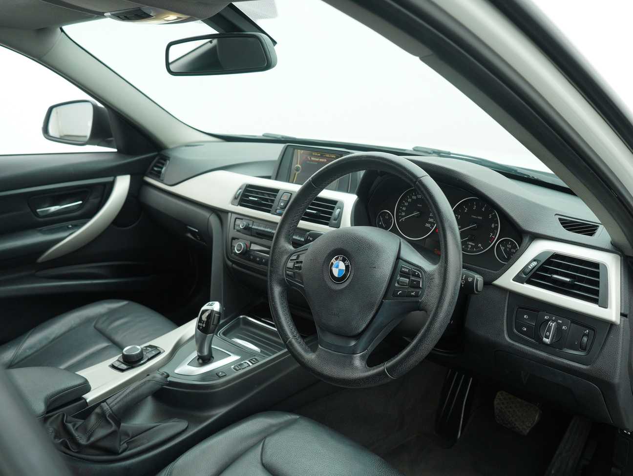 used 2013 BMW 316i  1.6