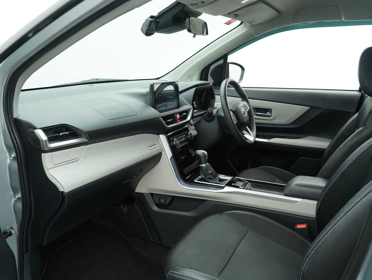 terpakai 2023 Toyota Veloz  1.5