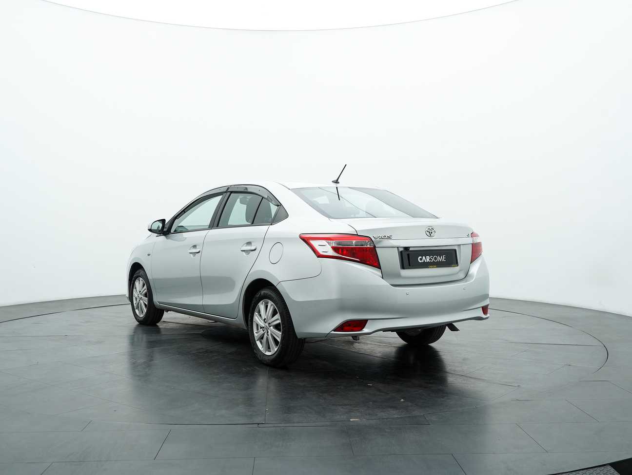 terpakai 2015 Toyota Vios J 1.5