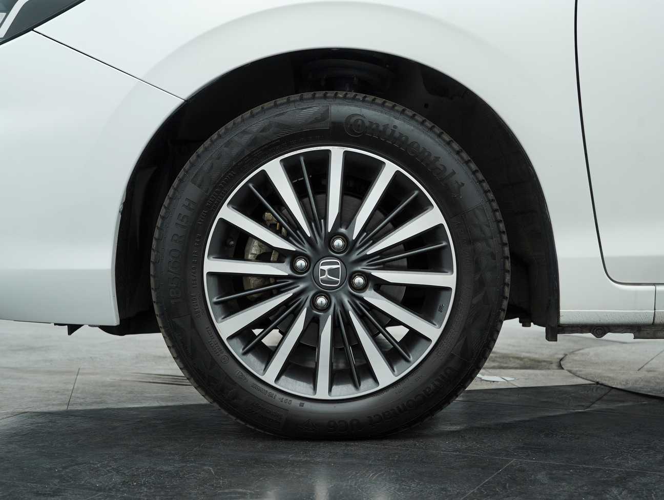 terpakai 2022 Honda City E i-VTEC 1.5