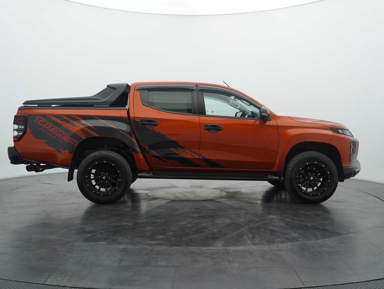 terpakai 2023 Mitsubishi Triton VGT Athlete Dual Cab 2.4