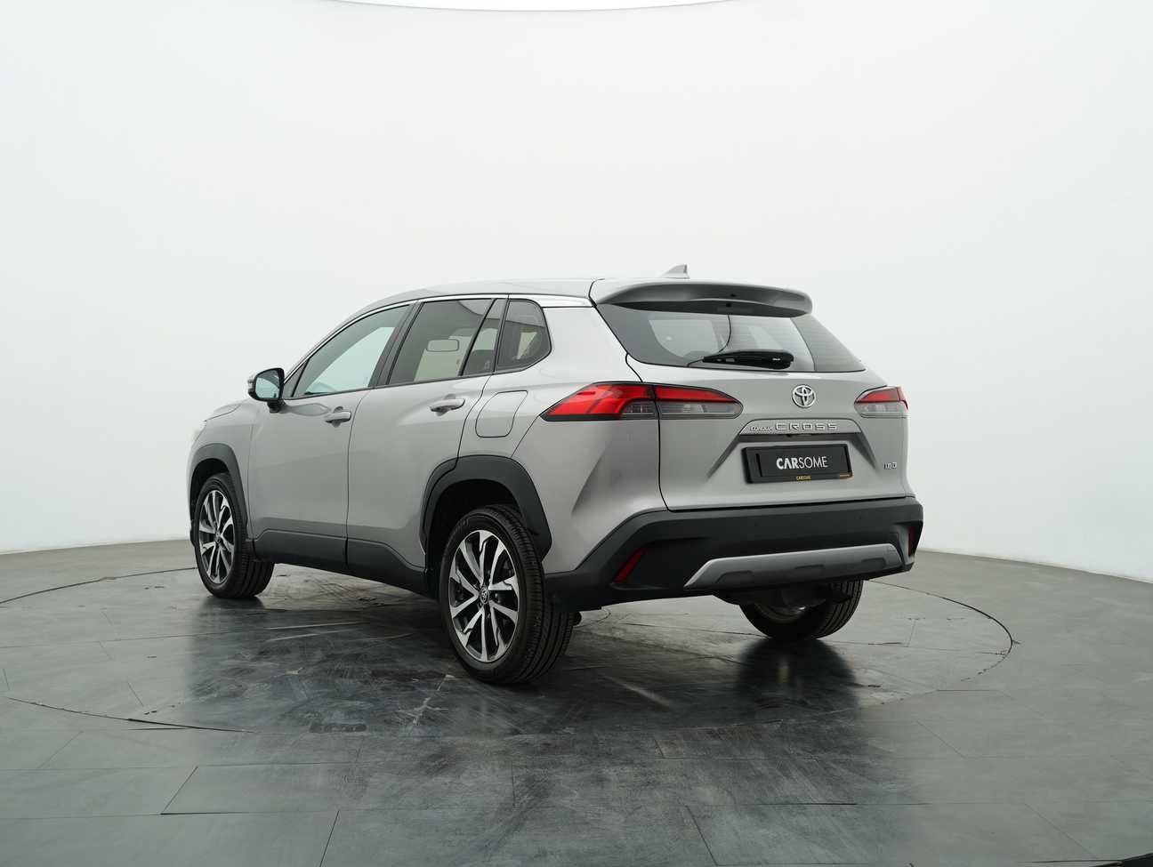 used 2021 Toyota Corolla Cross V 1.8