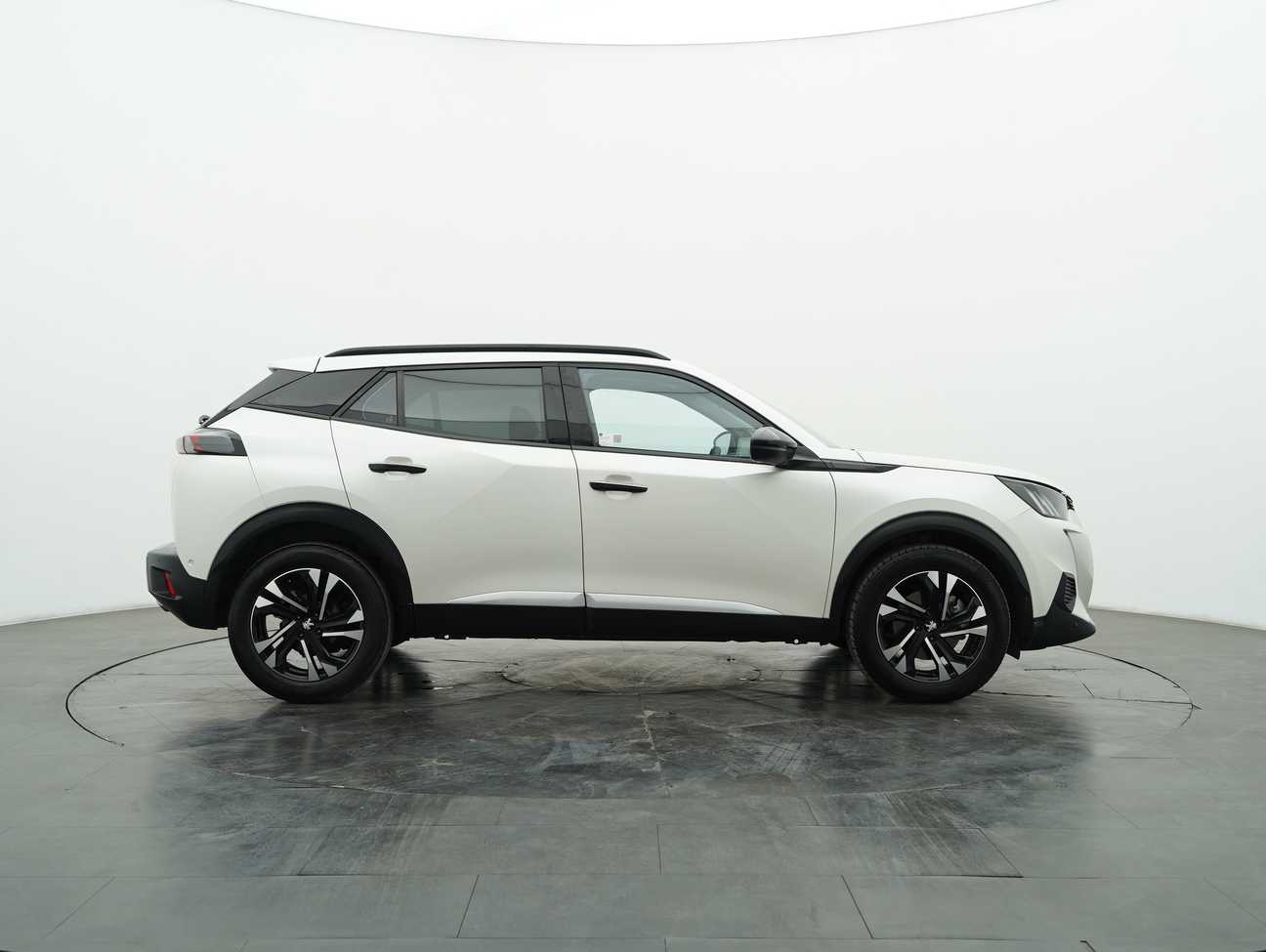 used 2022 Peugeot 2008 Allure 1.2
