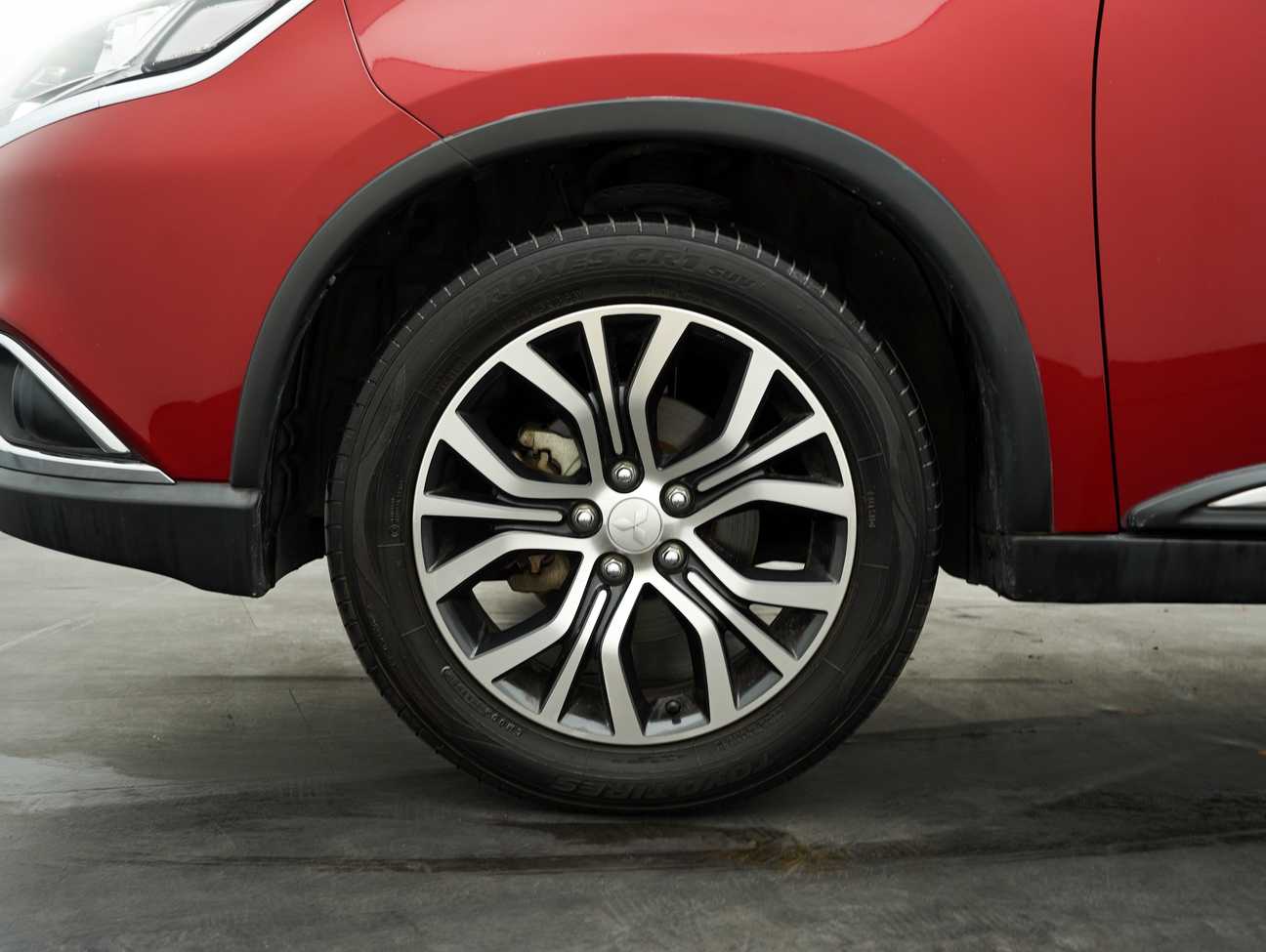 terpakai 2018 Mitsubishi OUTLANDER  2.0