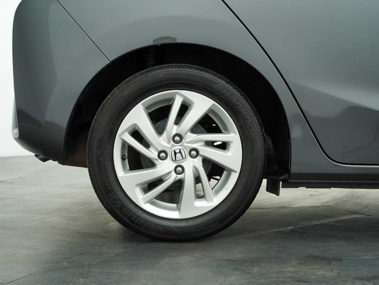 used 2016 Honda Jazz E 1.5