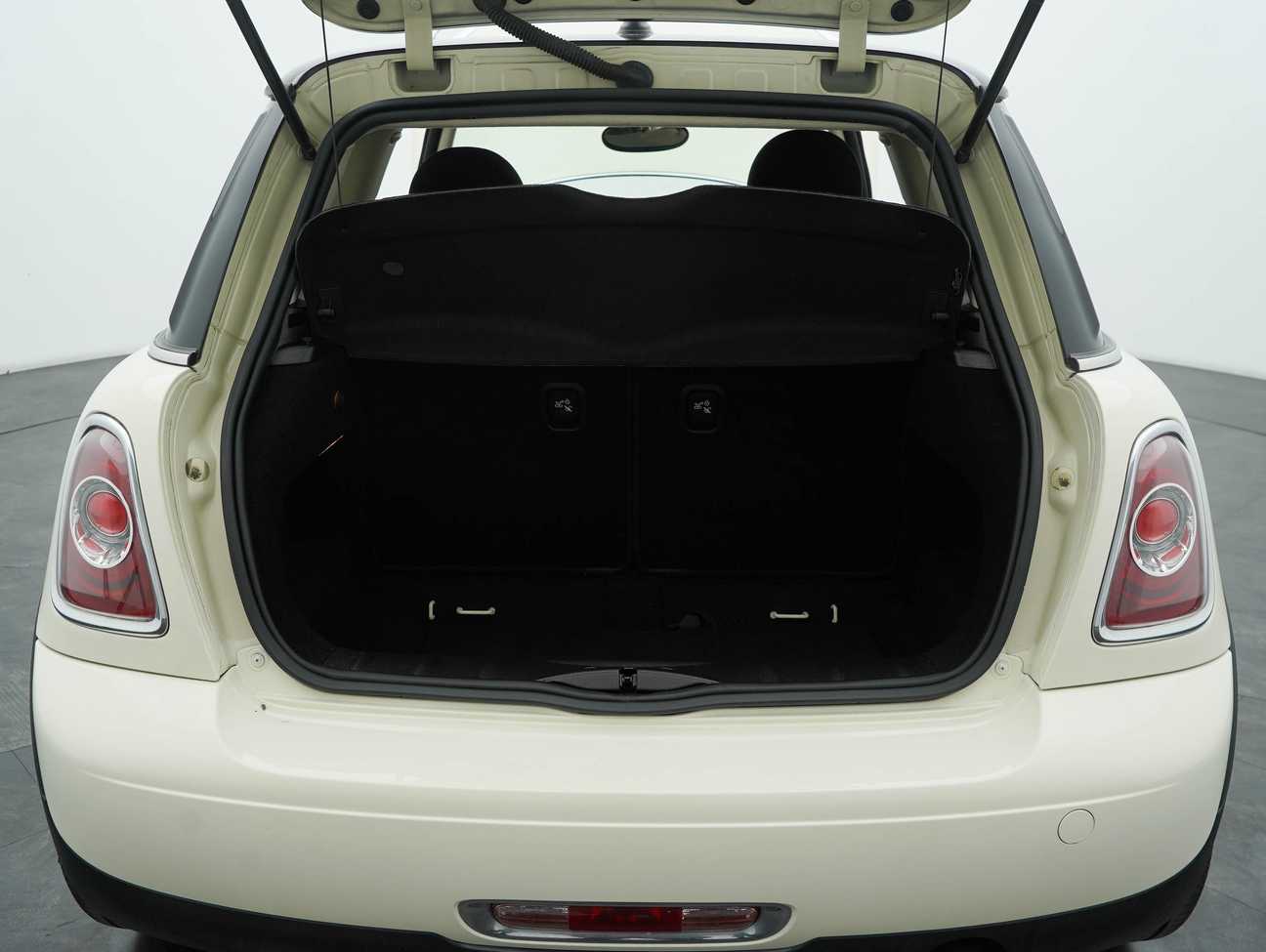 terpakai 2012 MINI Cooper  1.6