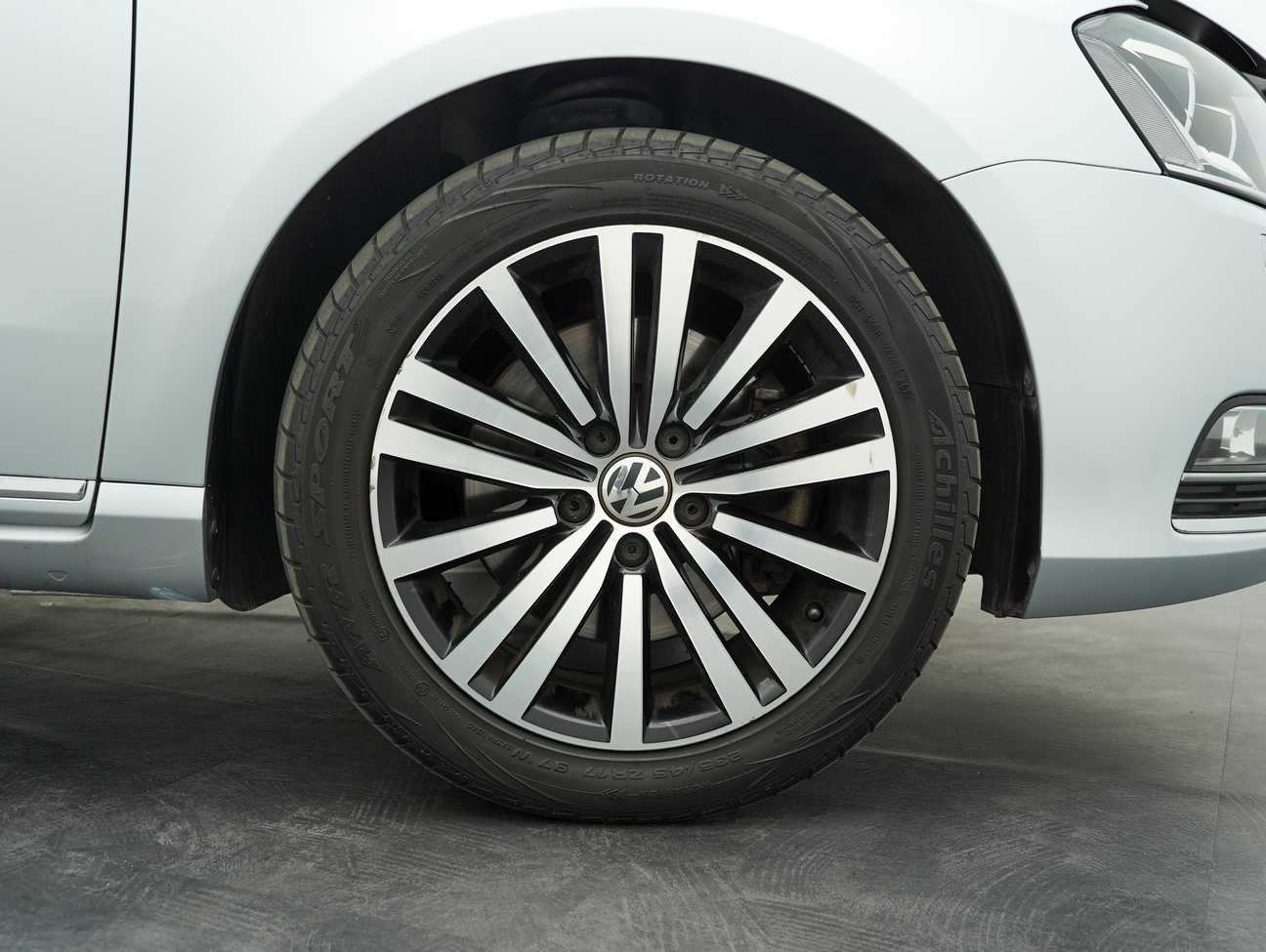 used 2013 Volkswagen PASSAT  1.8