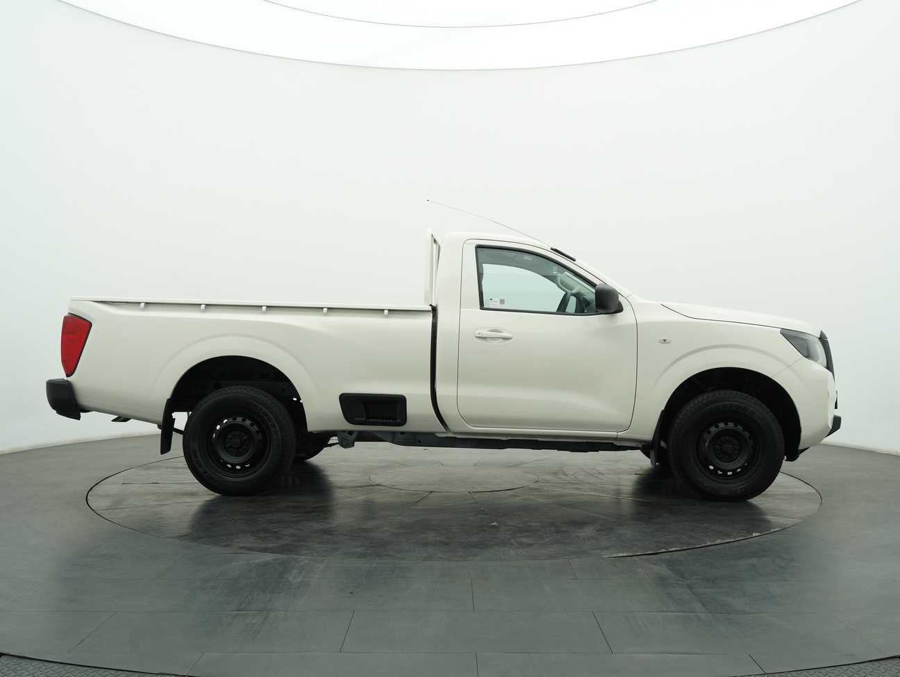 terpakai 2022 Nissan Navara Single Cab 2.5