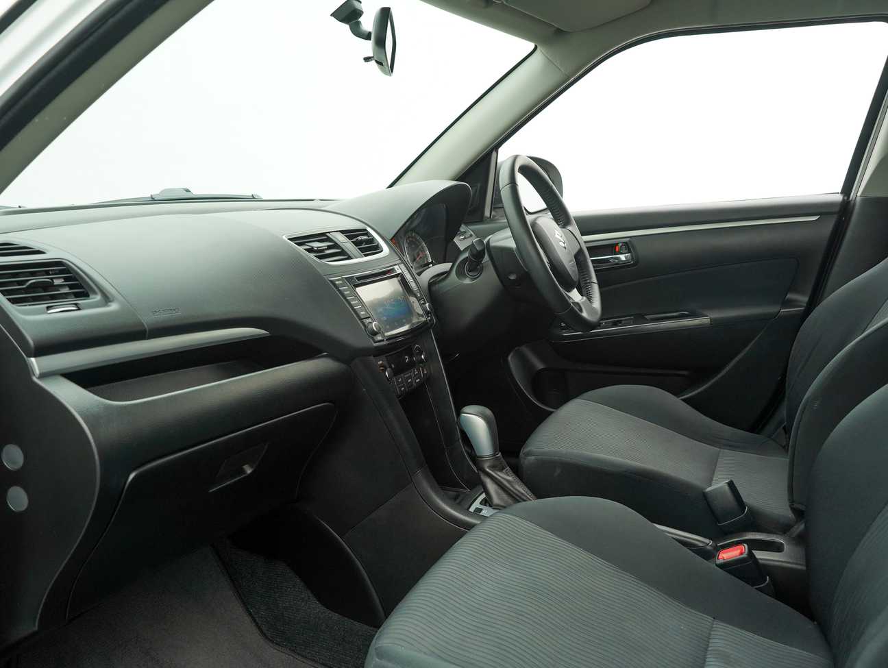 used 2015 Suzuki Swift GLX 1.4