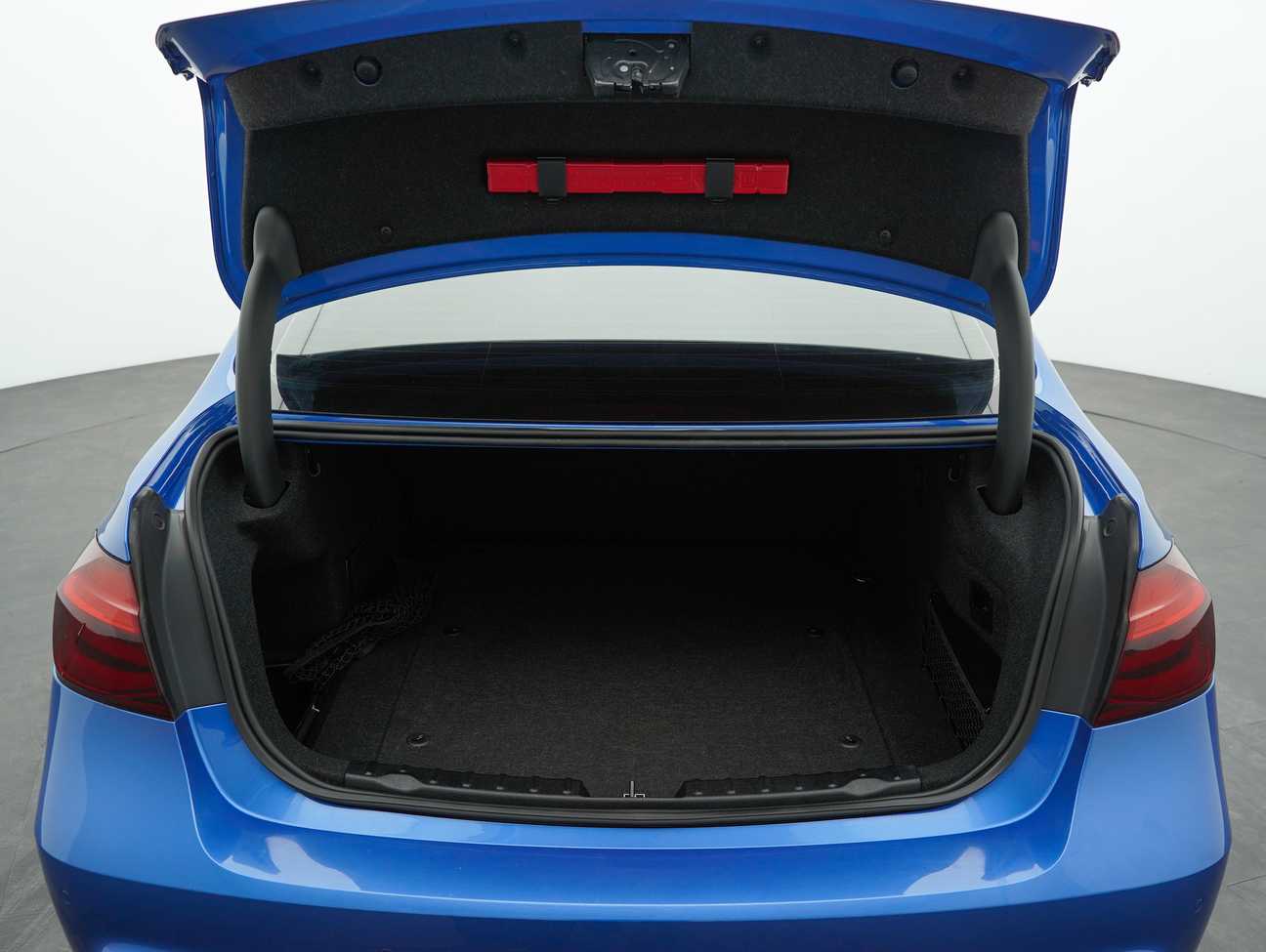 terpakai 2017 BMW 3 30E M SPORT 2.0