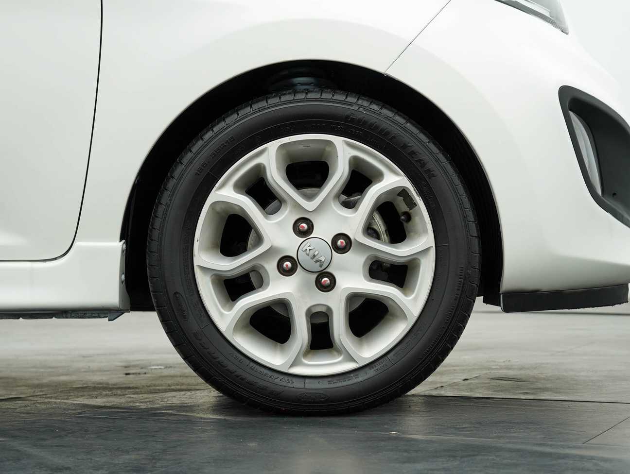 terpakai 2014 Kia Picanto  1.2