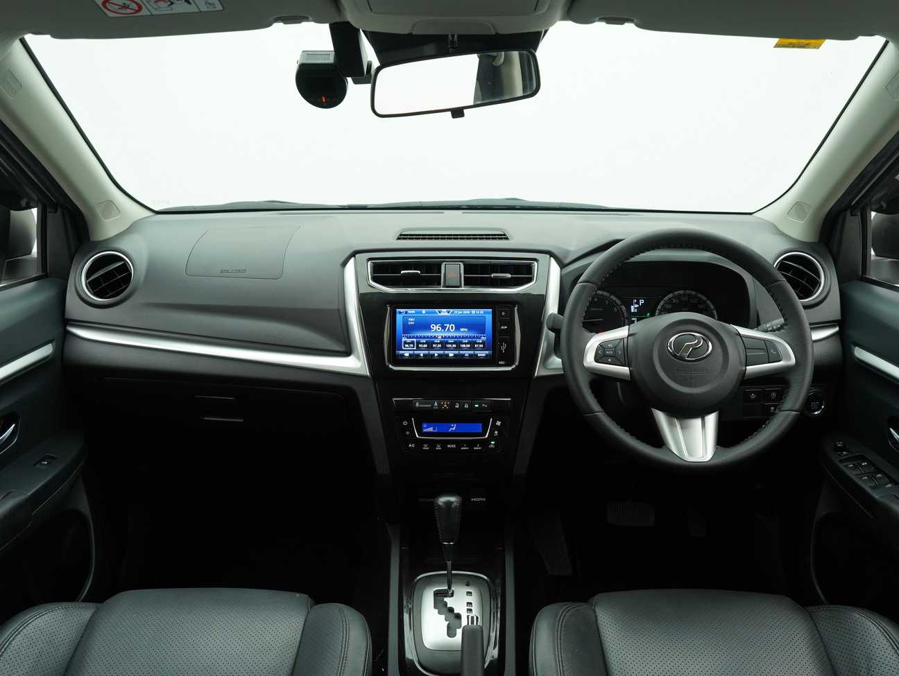 terpakai 2022 Perodua Aruz AV 1.5