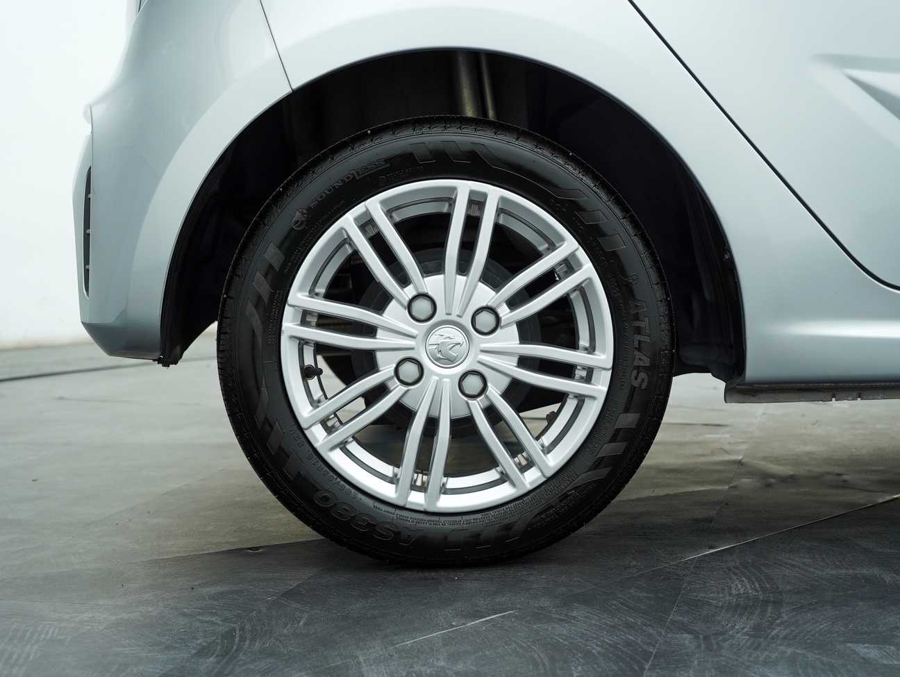 used 2022 Proton Iriz Standard 1.3