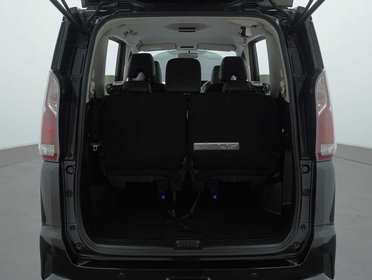 used 2019 Nissan Serena S-Hybrid High-Way Star 2.0