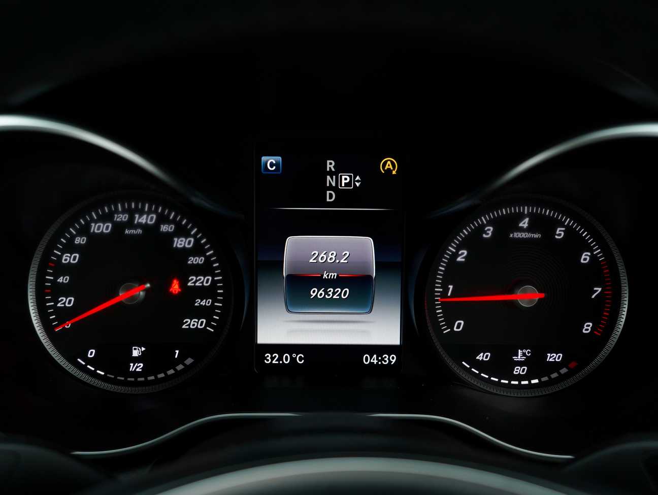 terpakai 2015 Mercedes-Benz C200 Avantgarde 2.0