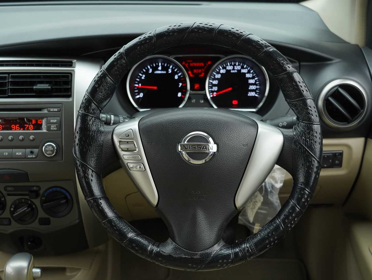 used 2016 Nissan Grand Livina Comfort 1.6