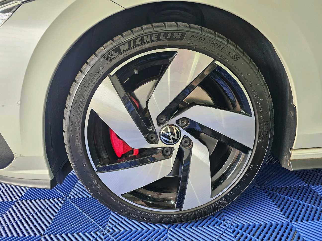 used 2022 Volkswagen Golf GTI 2.0