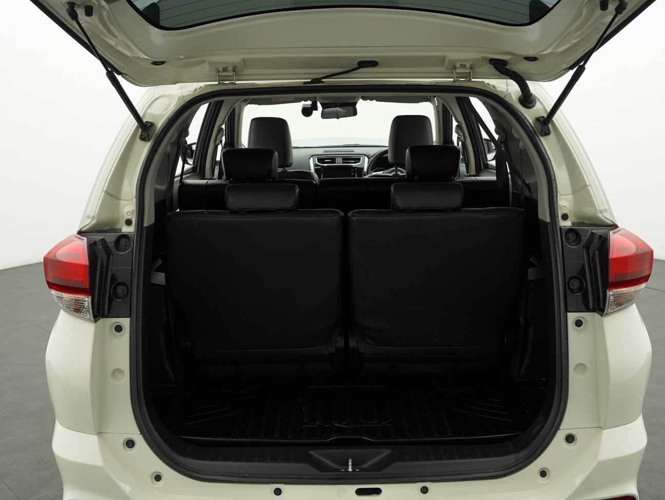 used 2019 Perodua Aruz AV 1.5