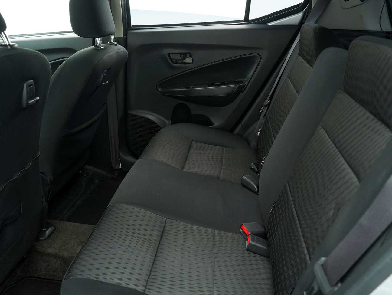 terpakai 2015 Perodua AXIA G 1.0