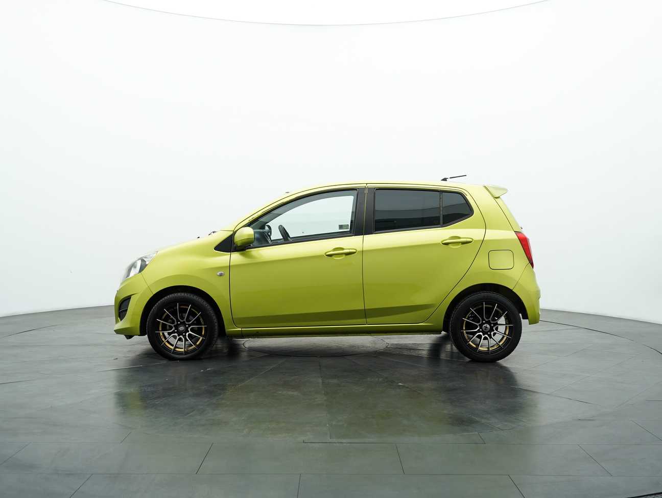 terpakai 2014 Perodua AXIA G 1.0