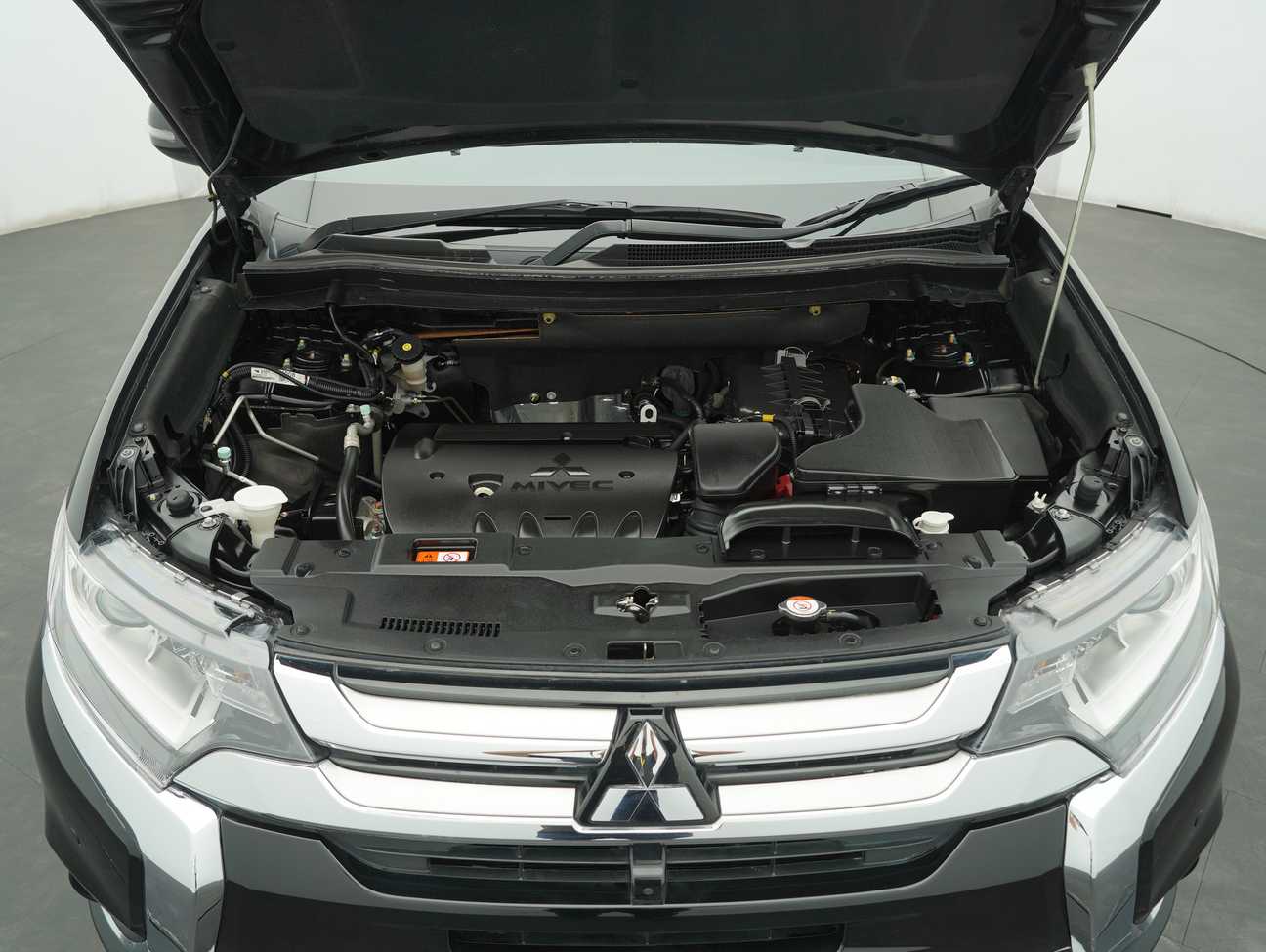 terpakai 2018 Mitsubishi Outlander  2.0