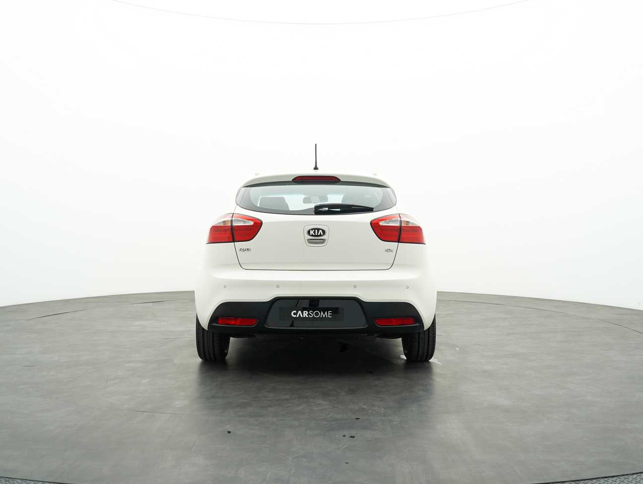 terpakai 2013 Kia RIO UB 1.4