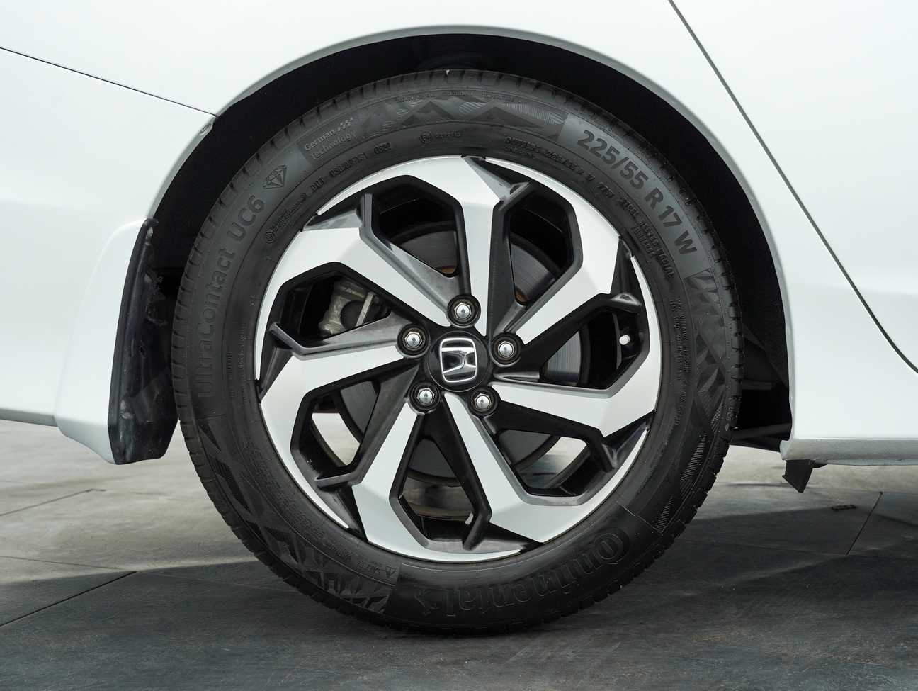 terpakai 2016 Honda Accord VTi-L 2.0