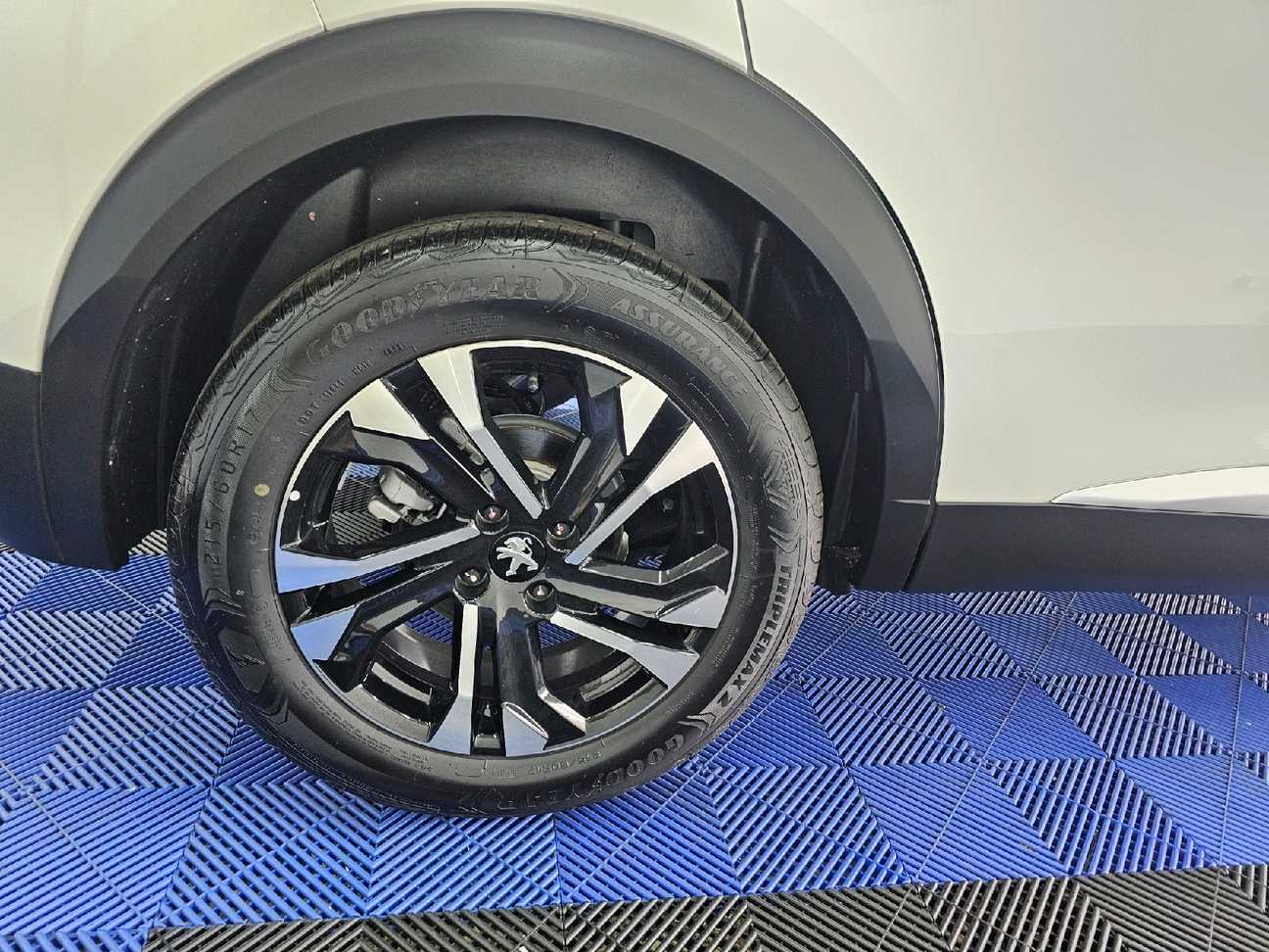 used 2025 Peugeot 2008 Allure 1.2