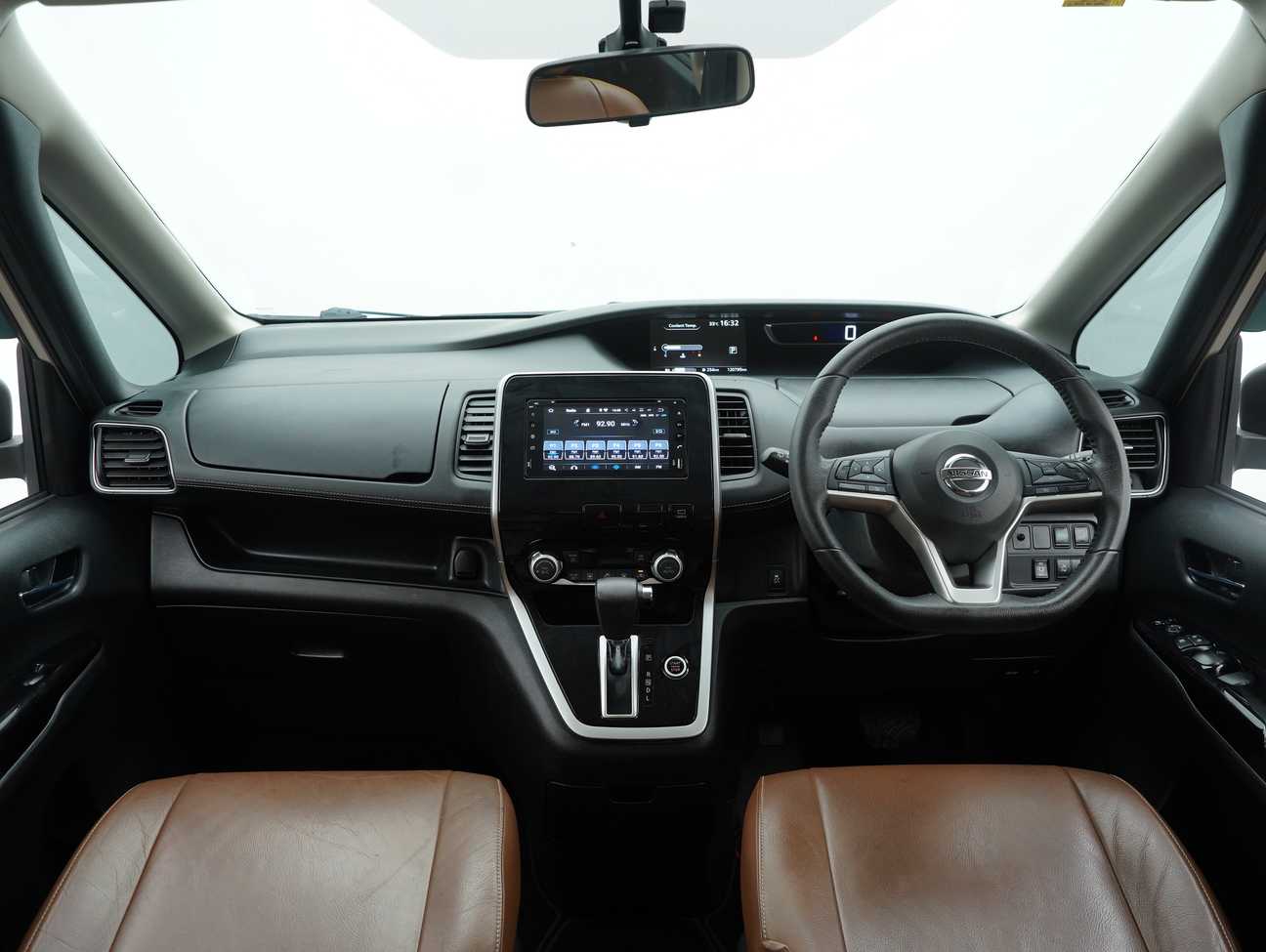 terpakai 2018 Nissan Serena S-Hybrid High-Way Star Premium 2.0