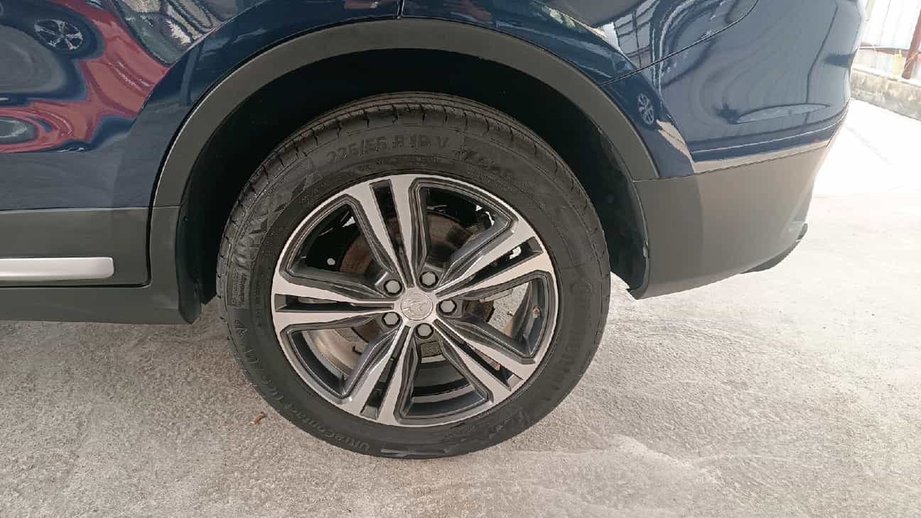 used 2024 Proton X70 Premium 1.5