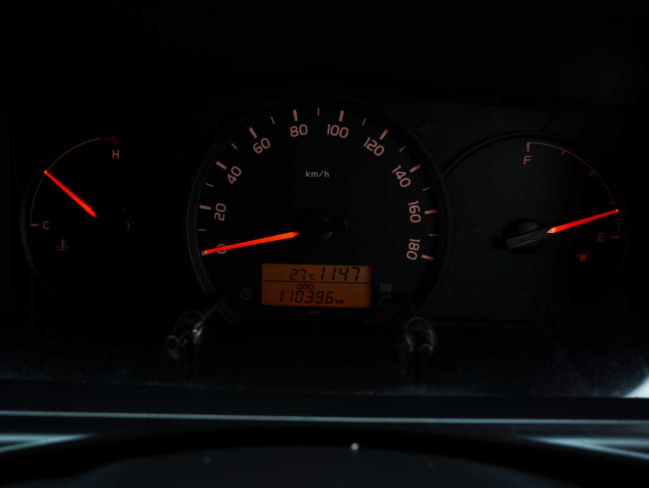 used 2015 Toyota Hiace Window Van 2.7