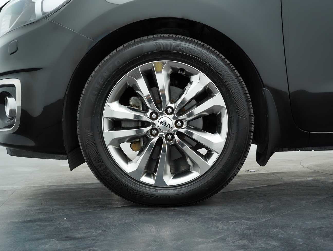 terpakai 2018 Kia Grand Carnival CRDi 2.2