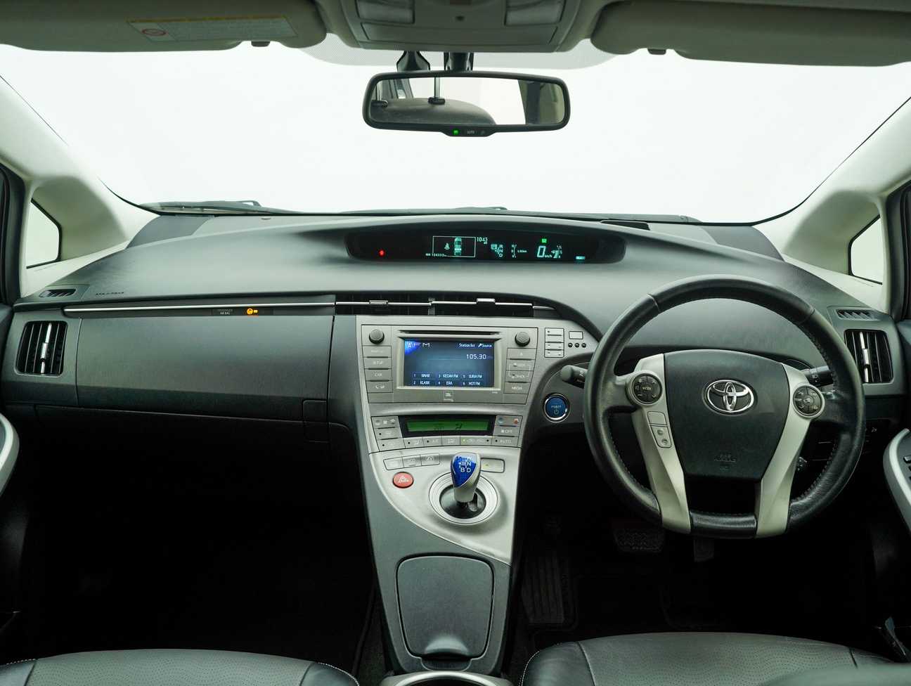 used 2012 Toyota Prius Luxury 1.8