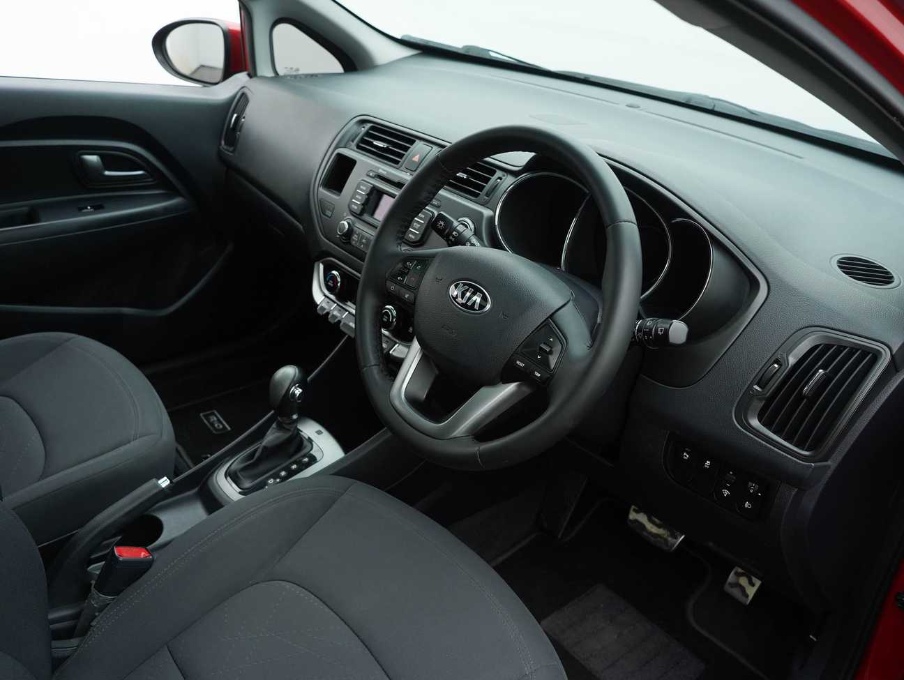 terpakai 2013 Kia Rio SX 1.4