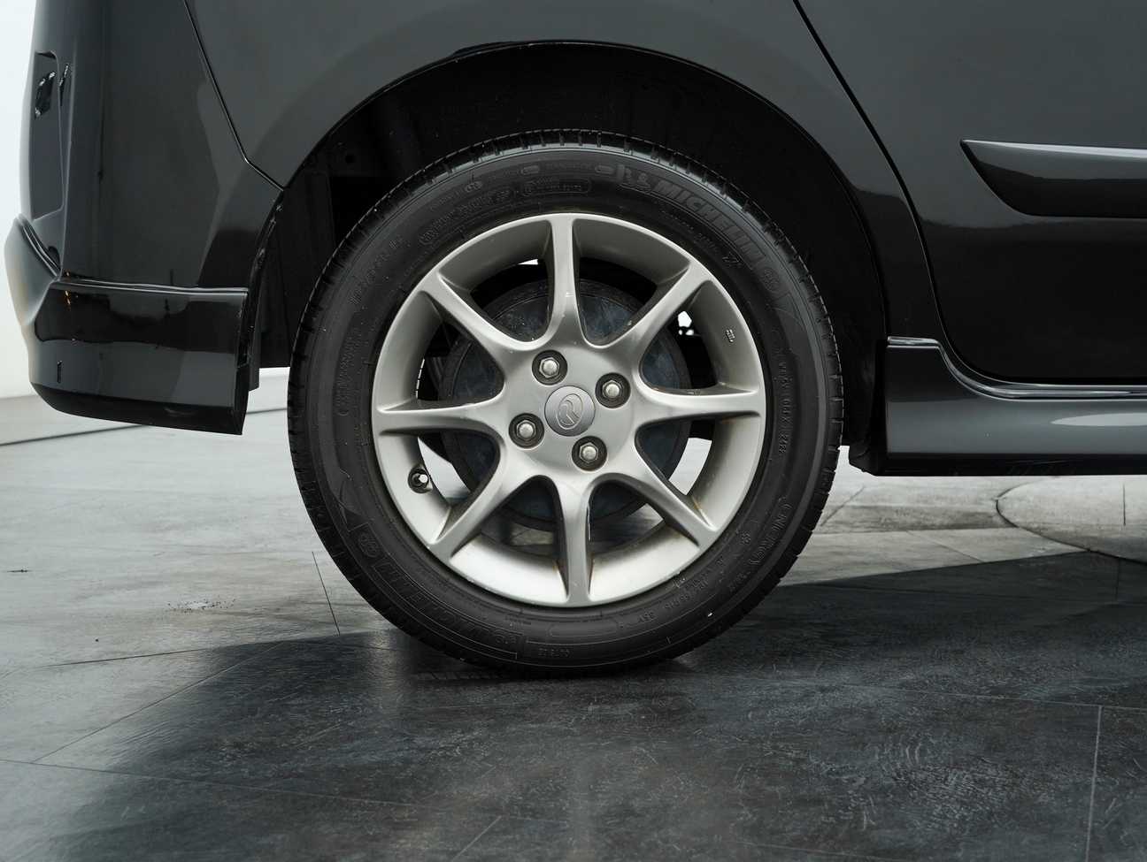 used 2016 Perodua Alza Advance 1.5