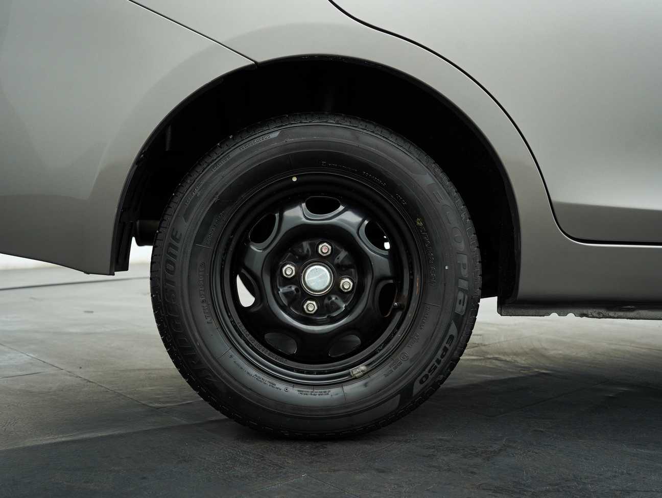 terpakai 2016 Proton Saga Standard 1.3