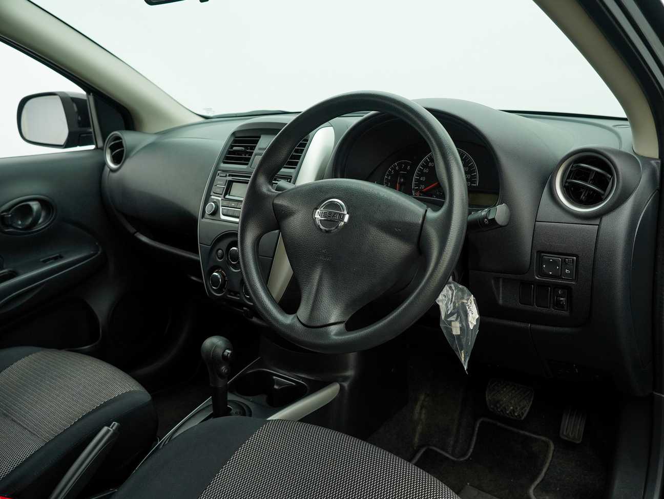 terpakai 2018 Nissan Almera E 1.5