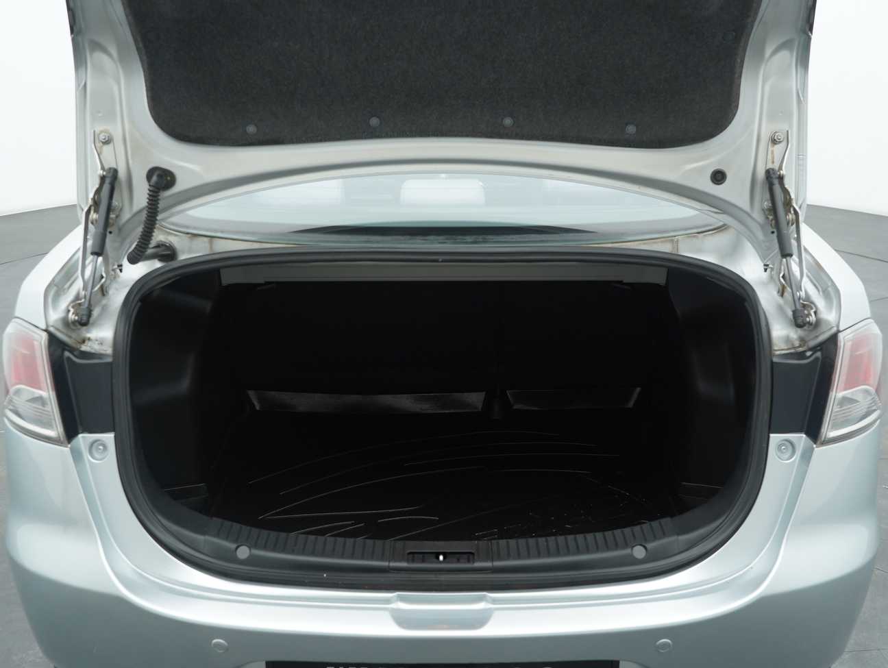 used 2012 Mazda 2 V 1.5