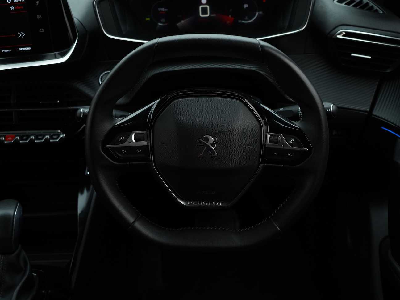 used 2022 Peugeot 2008 Allure 1.2