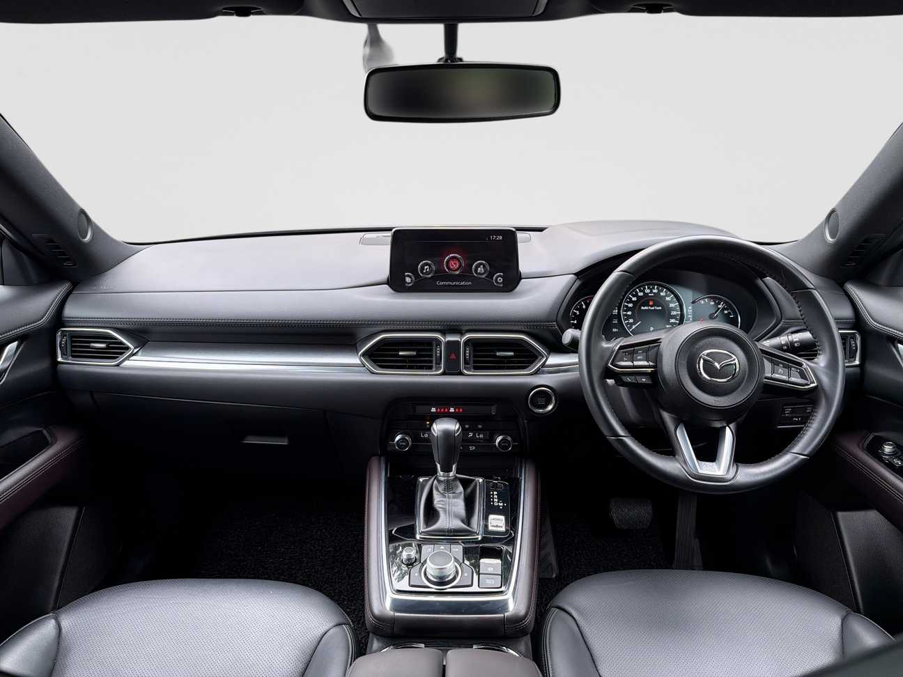 terpakai 2024 Mazda CX-8 SKYACTIV-G Mid 2.5
