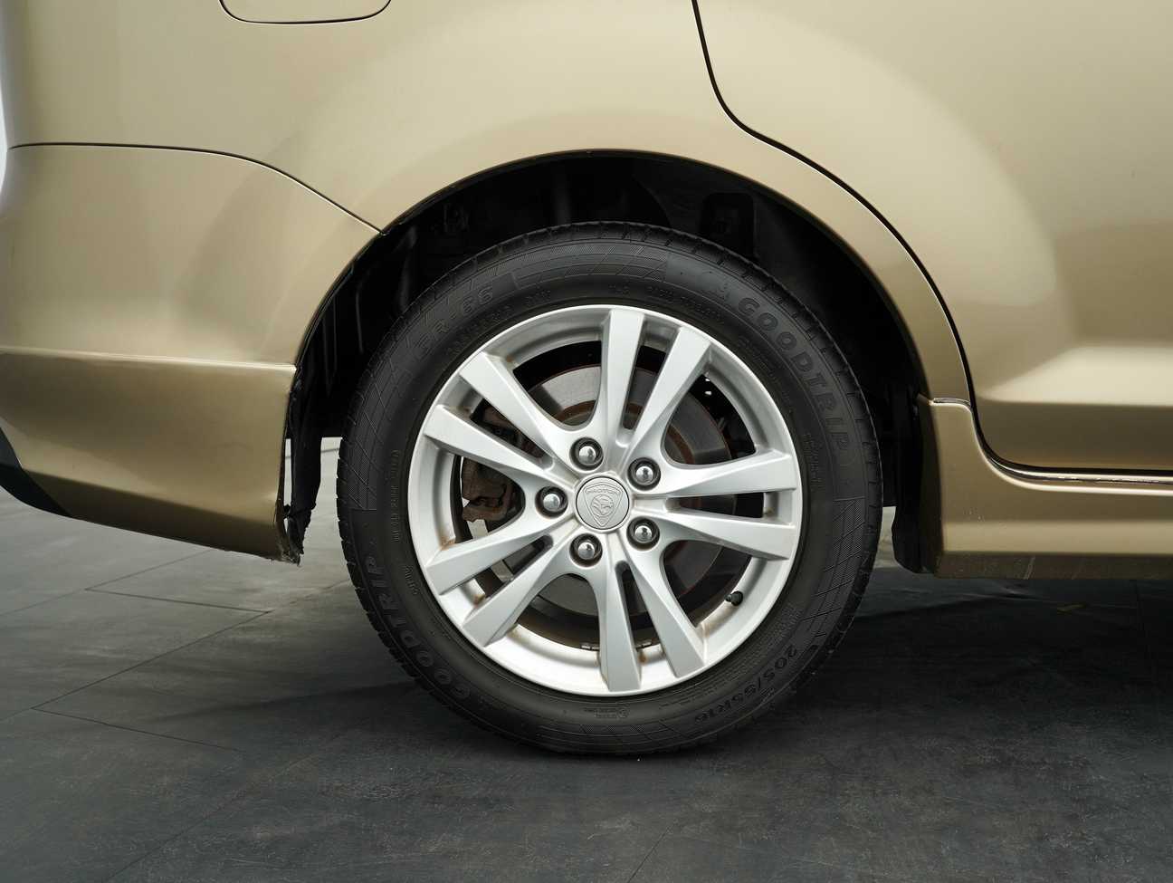 used 2014 Proton Exora Bold CFE Standard 1.6