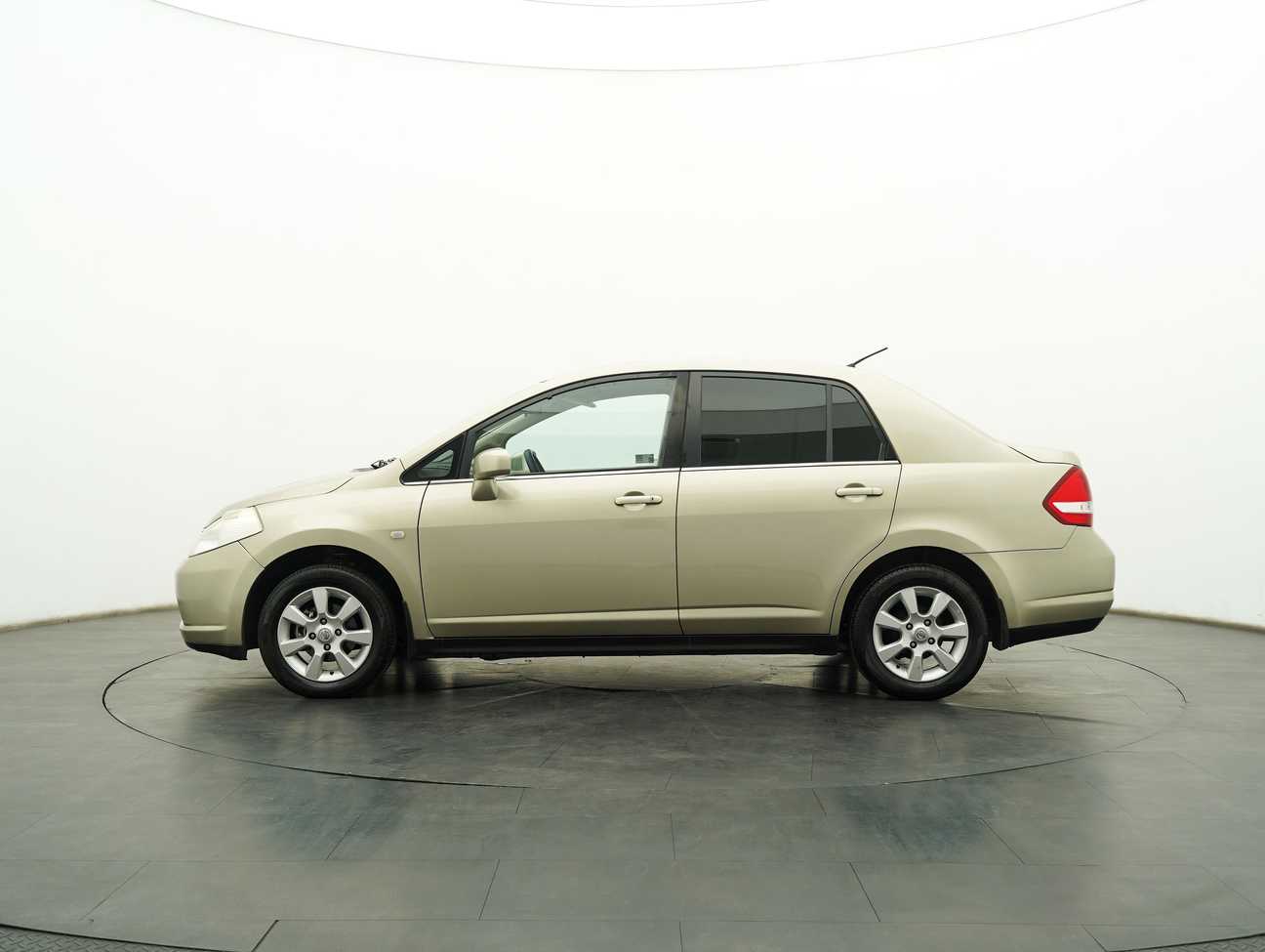 used 2007 Nissan Latio TI 1.8
