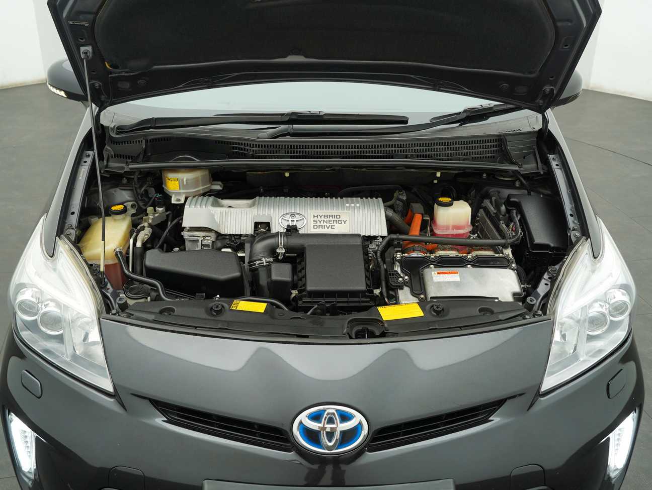 used 2012 Toyota Prius Luxury 1.8