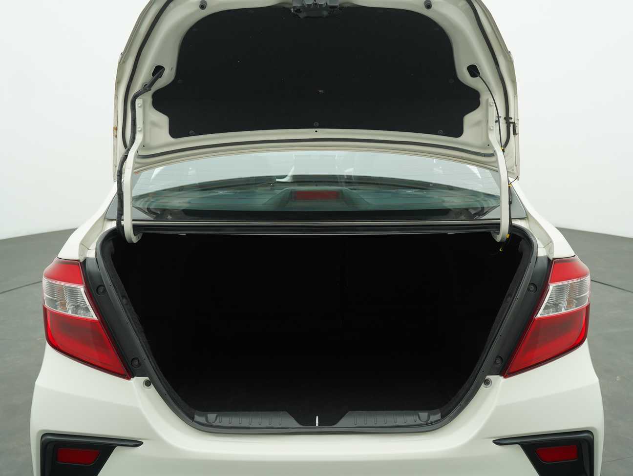 Buy used 2020 Perodua Bezza Advance 1.3 – Carsome.my