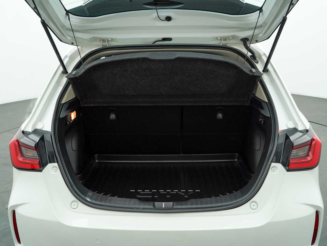 terpakai 2023 Honda City V Sensing 1.5