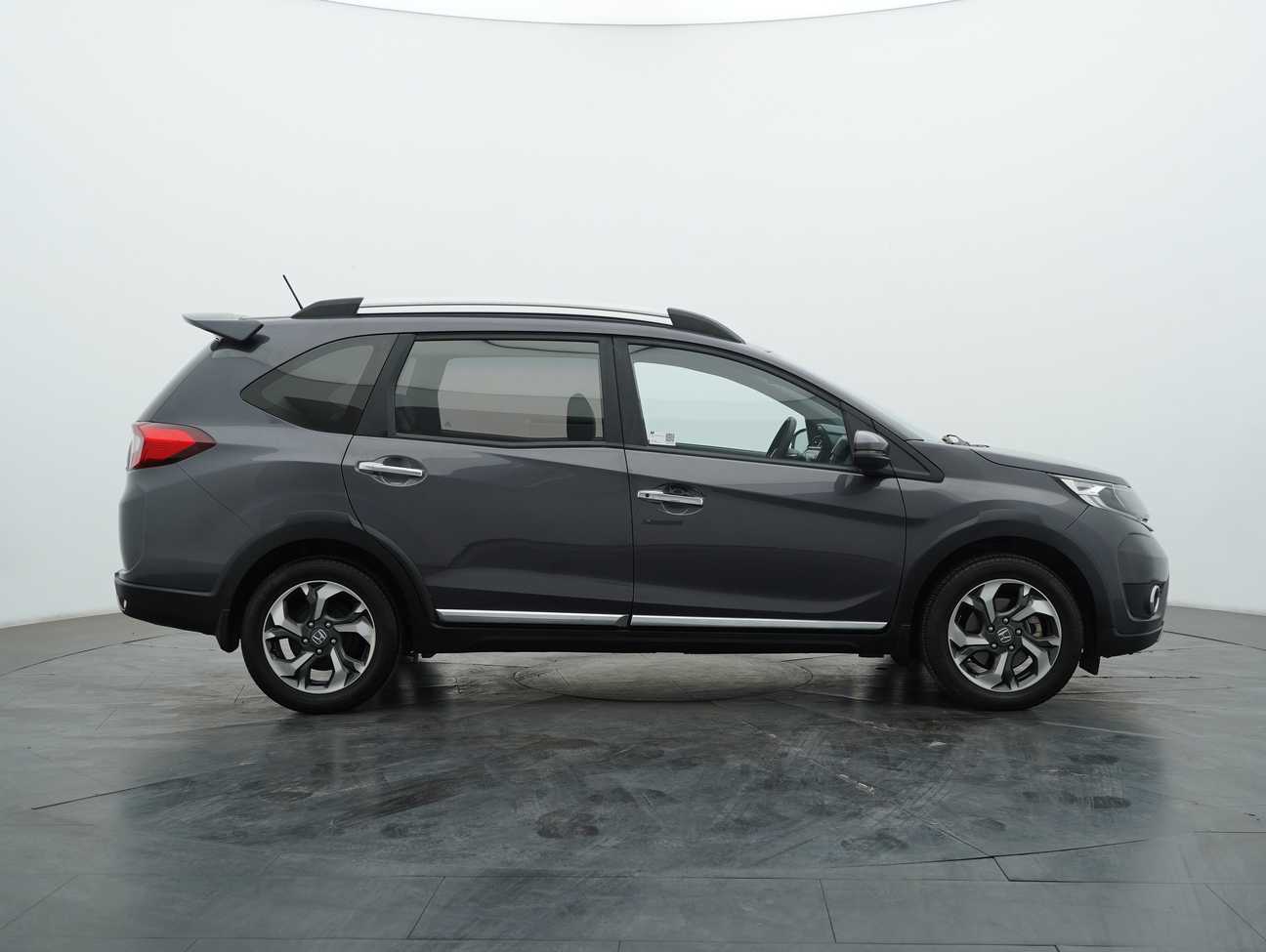 used 2018 Honda BR-V V 1.5