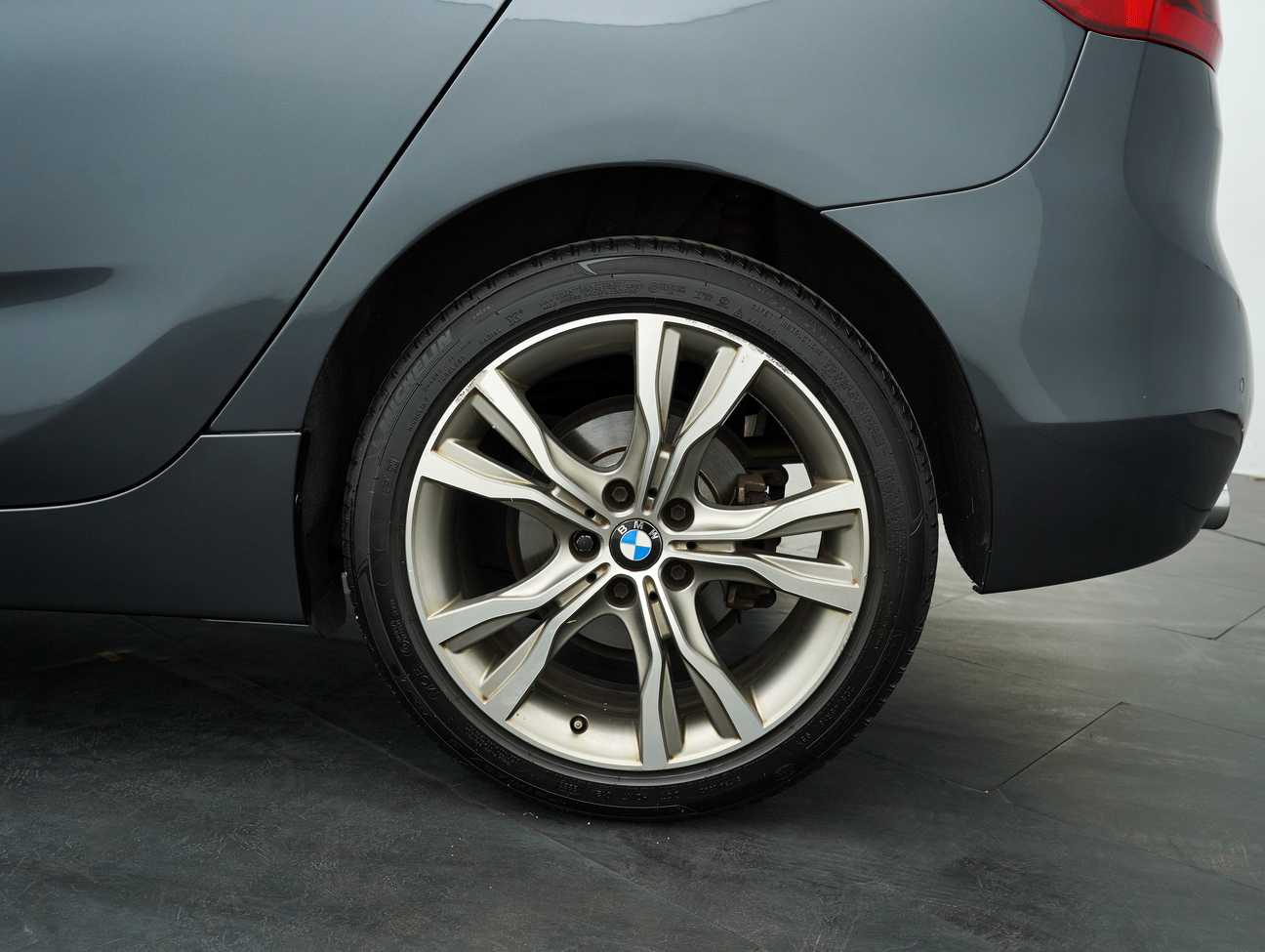 terpakai 2016 BMW 218i Active Tourer 1.5